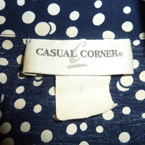Flattering wrap dress, dark navy blue & white polka dots Casual Corner Sexy - Picture 8 of 8